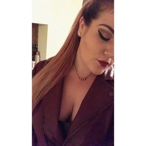 Meet your Posher, Courtney